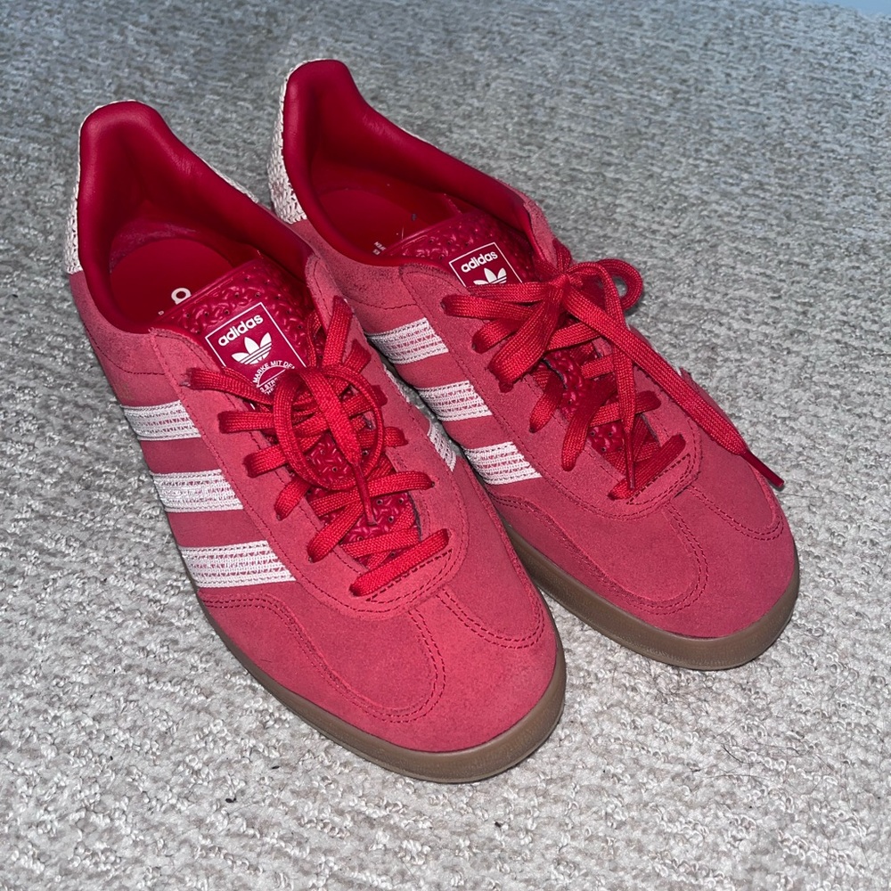 Adidas Gazelle - Better Scarlett
